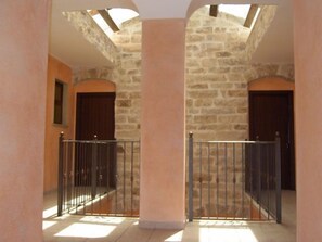 Interior detail - Sikania Suite (Pozzallo)