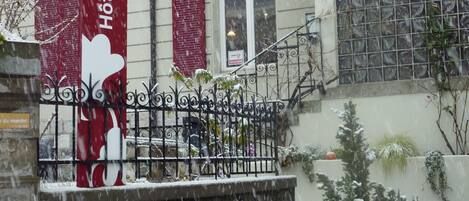 Fachada de la propiedad