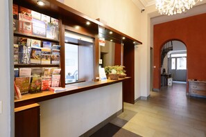 Reception - Hotel du Marche (Lausanne)