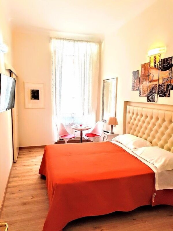 Chambre Double Classique, 1 chambre, salle de bains privée, vue ville