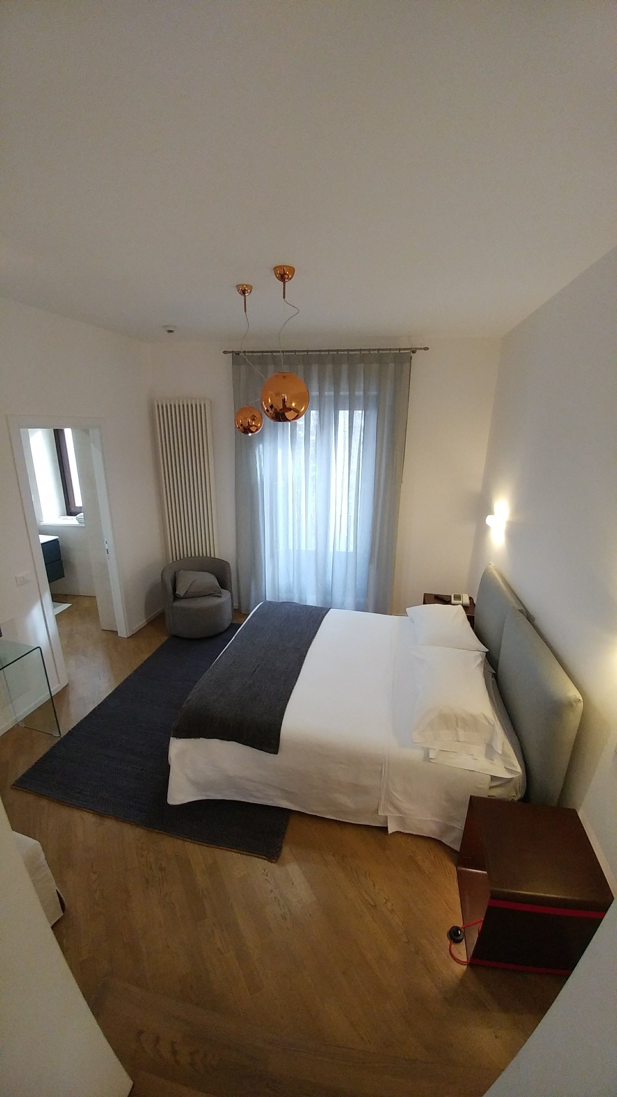 deluxe penthouse, 1 queen bed, balcony, city view | 2 bedrooms, premium bedding, minibar, in-room safe