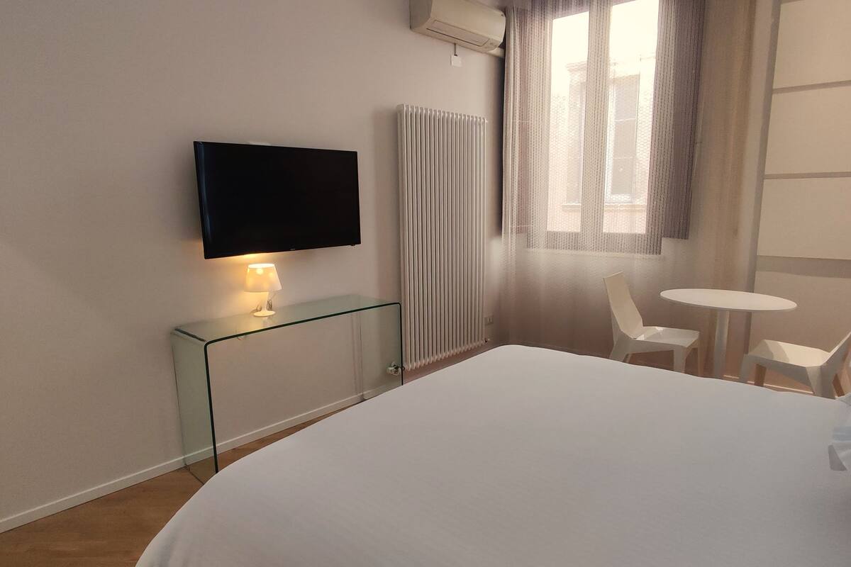 junior suite | 2 bedrooms, premium bedding, minibar, in-room safe