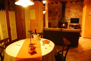 Daily buffet breakfast (EUR 10 per person)
