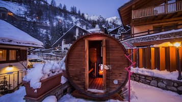 Sauna, bain à remous, hammam, soins corporels, soins d'aromathérapie