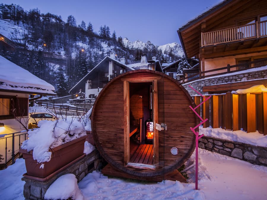 Sauna seca, banheira de hidromassagem, banho turco/hammam