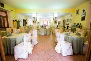 อาหารท้องถิ่น