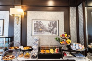 Daily buffet breakfast (EUR 10 per person)