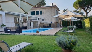 Seasonal outdoor pool - Tenuta di Pietra Porzia (Frascati)