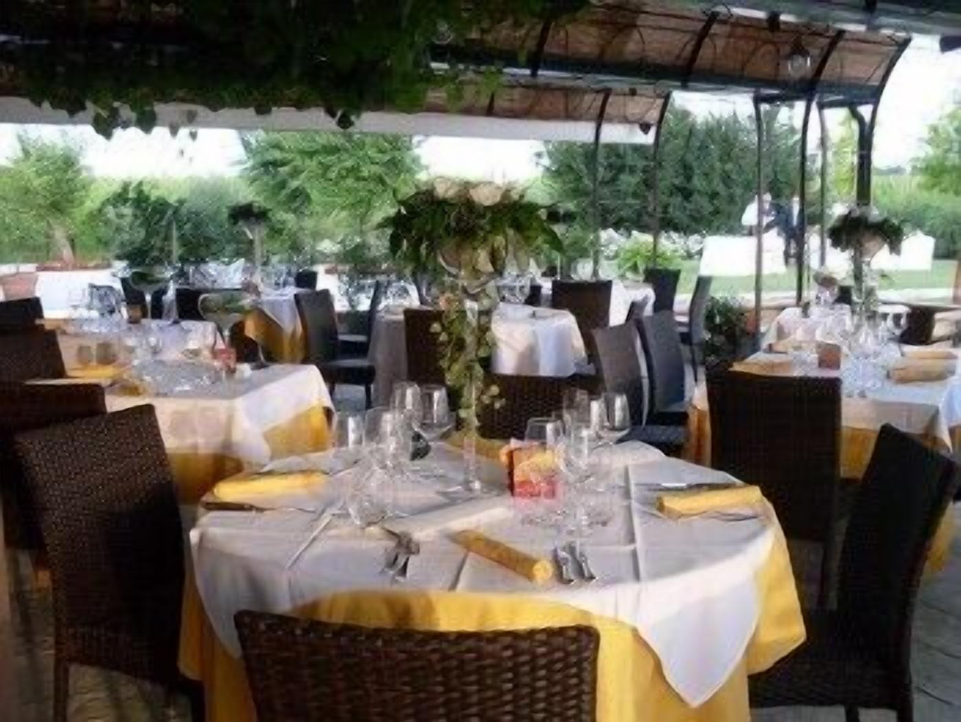 breakfast, lunch, dinner served; italian cuisine, garden views