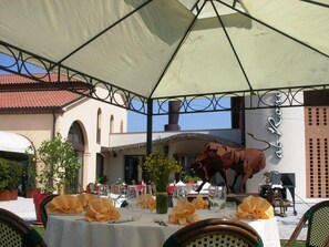 Breakfast, lunch, dinner served; Italian cuisine, garden views  - Borgo Ronchetto Relais Gourmet (Salgareda)
