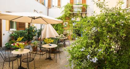 Al Giardino dell'Alloro - Locazioni Turistiche