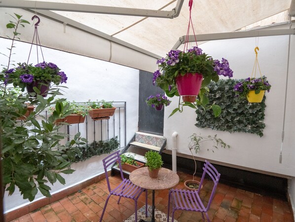 Comfort tweepersoonskamer, terras | Uitzicht vanuit de kamer