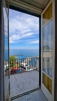Economy Double Room | Desk, iron/ironing board, free WiFi, bed sheets