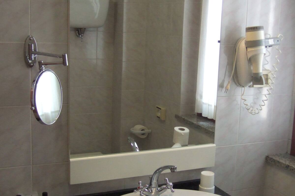 superior double room single use | bathroom | shower, free toiletries, hair dryer, bidet