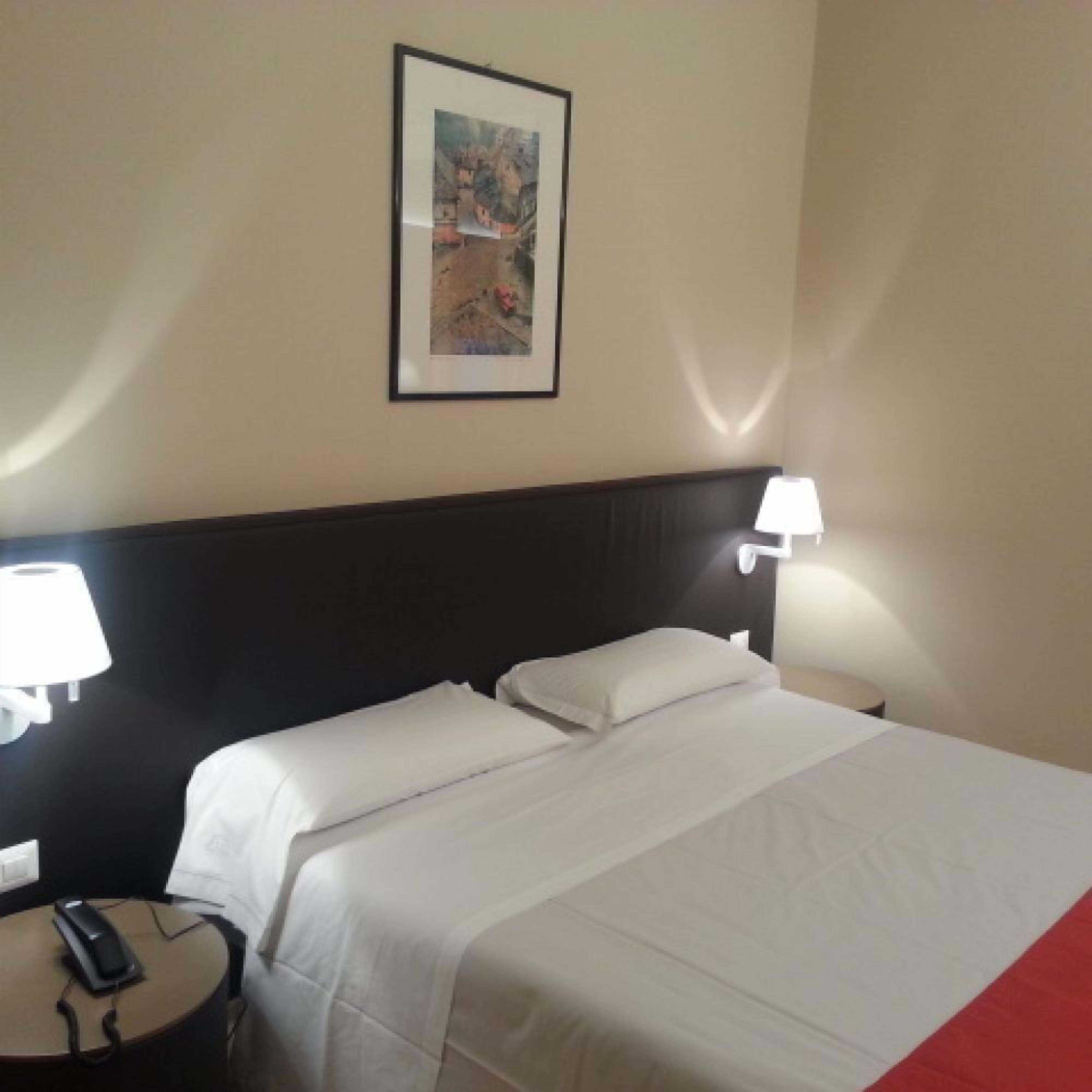 minibar, in-room safe, cots/infant beds, free wifi