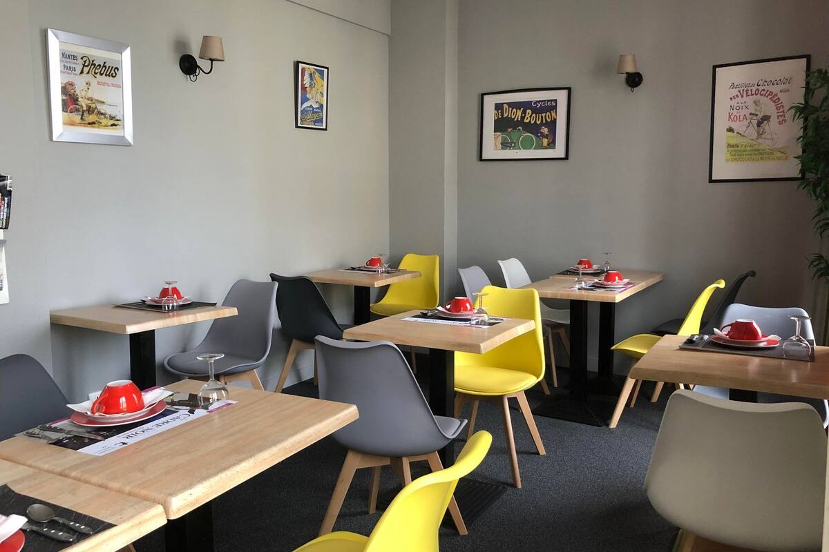 breakfast area