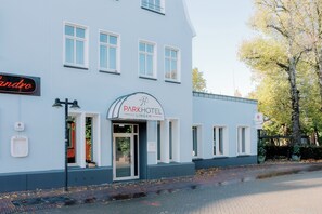 Front of property - Parkhotel Lingen by Hackmann (Lingen)
