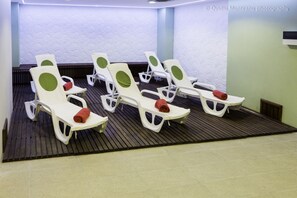 Perawatan tubuh, hidroterapi, aromaterapi, dan pijat