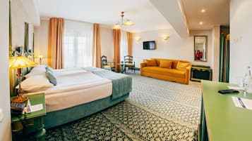 Suite, 1 King Bed, Balcony | 2 bedrooms, hypo-allergenic bedding, in-room safe, blackout curtains