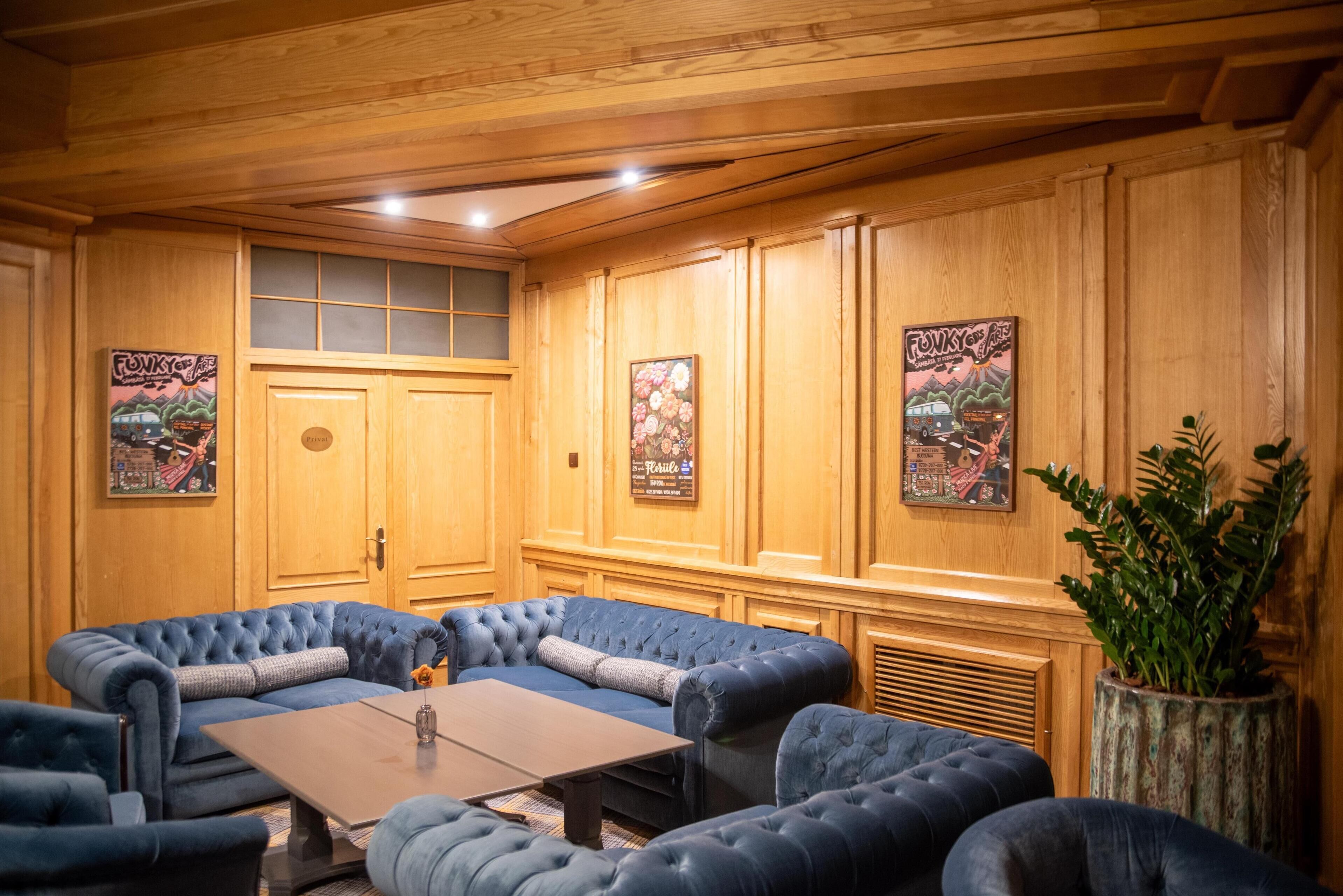 2 개의 레스토랑, 아침 식사, 점심 식사, 저녁 식사 제공(세계 요리)