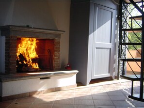 Standard Apartment | Fireplace - Flegrea House - Casa Rosa (Pozzuoli)