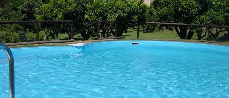 Indoor pool, seasonal outdoor pool, pool loungers