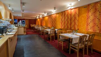 Tägliches inbegriffenes Frühstücksbuffet