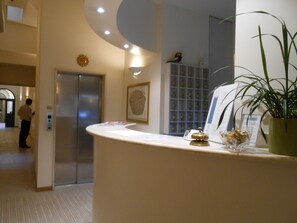 Reception - Albergo Atlantic (Bologna)