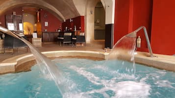 Hot tub, steam room, Turkish bath/hammam, body treatments, body scrubs