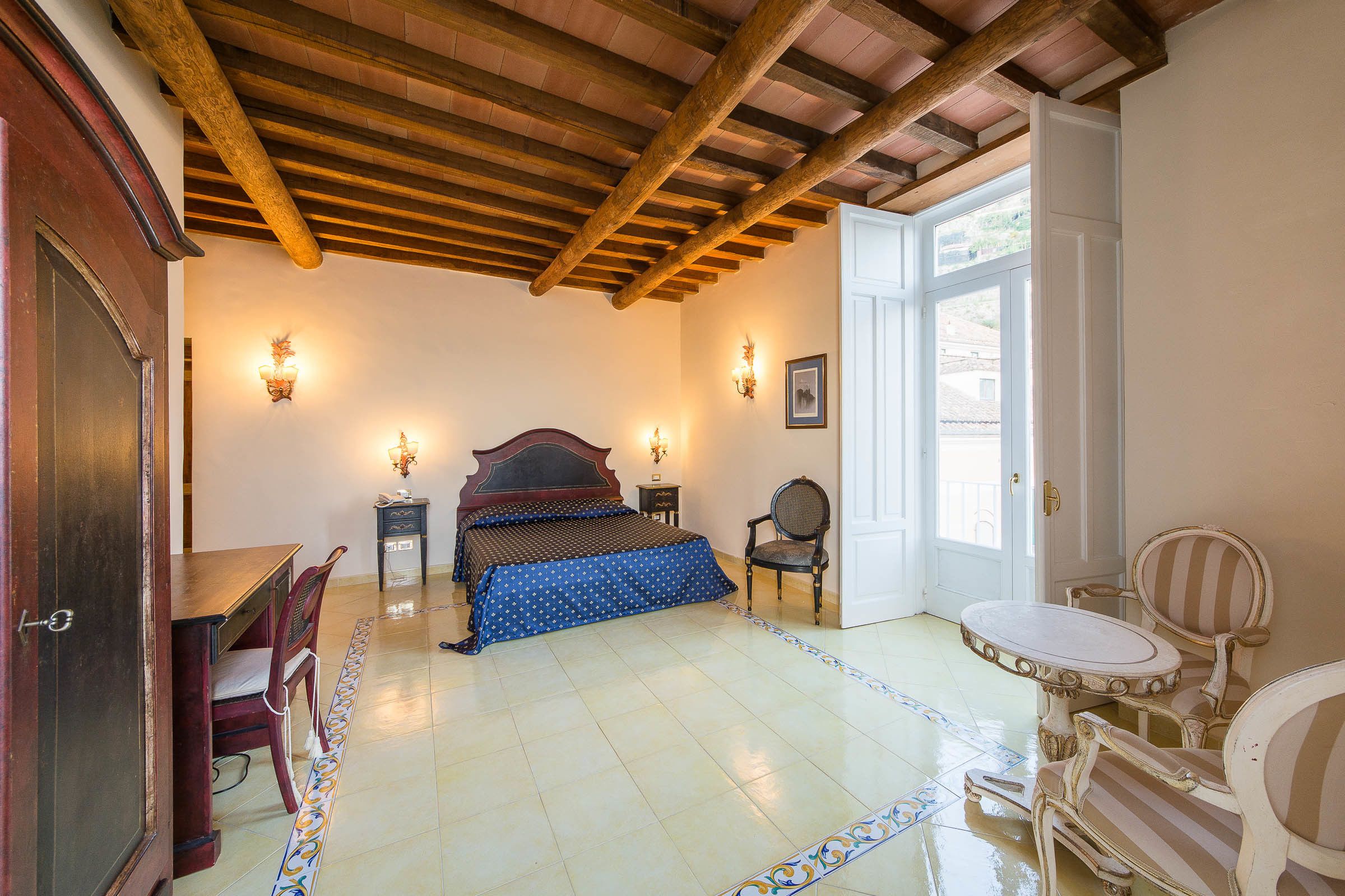 panoramic double room, sea view | premium bedding, minibar, in-room safe, desk