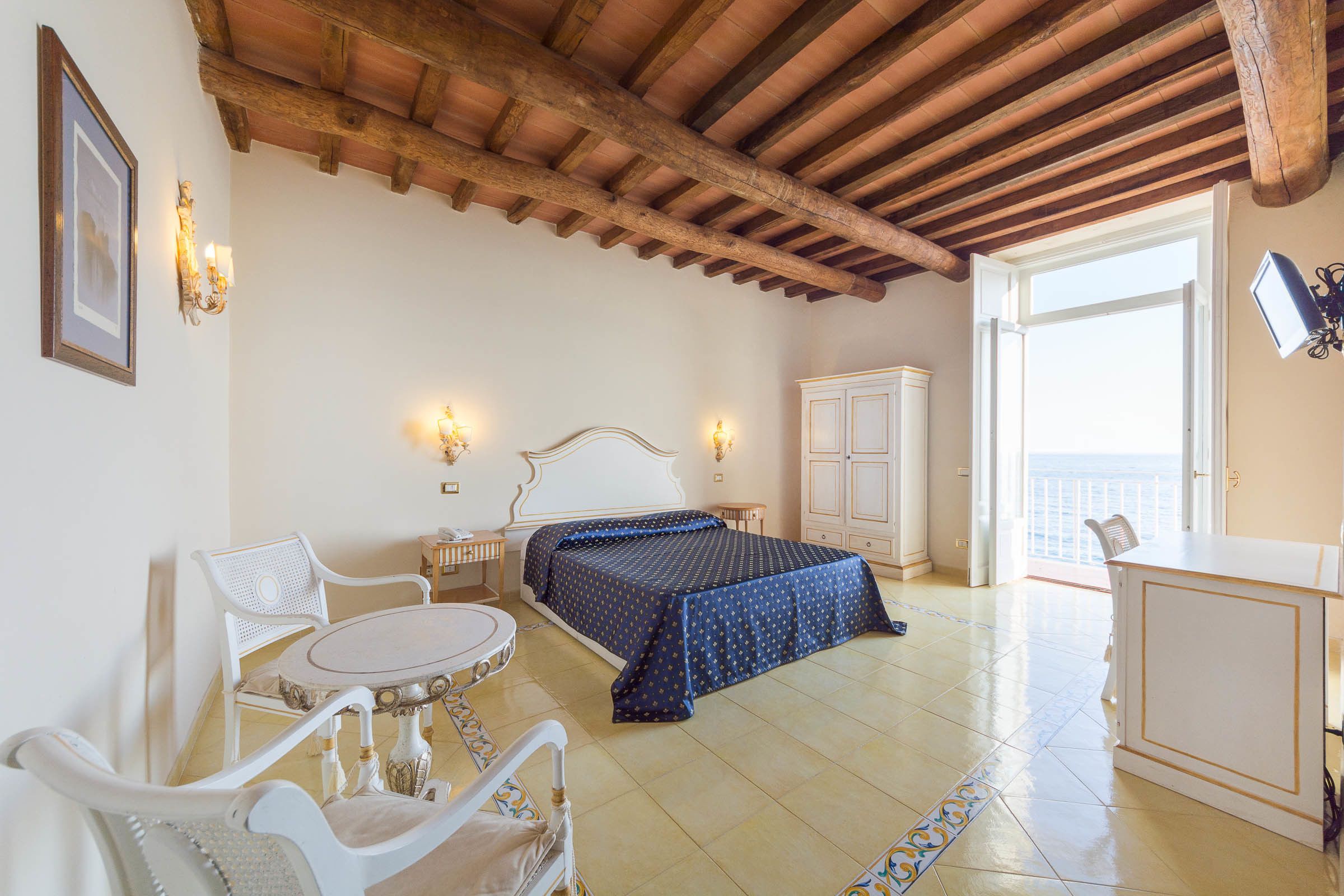 Phòng đôi có tầm nhìn toàn cảnh, quang cảnh biển | Bộ đồ giường cao cấp, minibar, két bảo mật tại phòng, bàn 