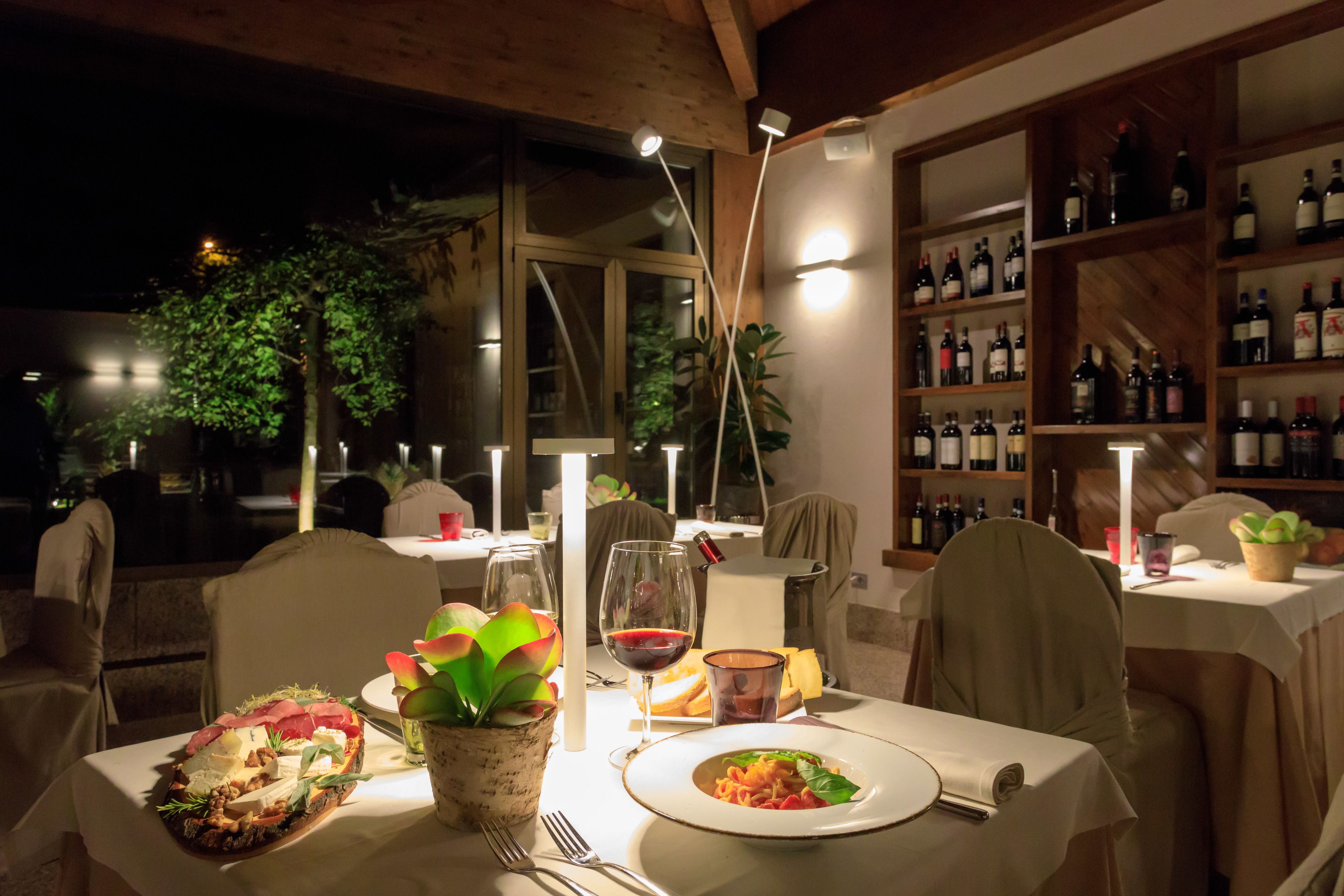 breakfast, lunch, dinner served; italian cuisine