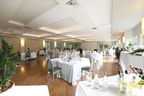 Banquet hall - Brianteo Hotel And Restaurant (Burago di Molgora)