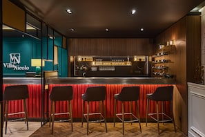 Bar (in der Unterkunft)