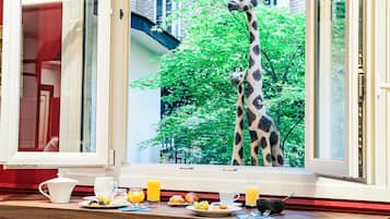 Morgenmadsbuffet hver dag (16 EUR pr. person)