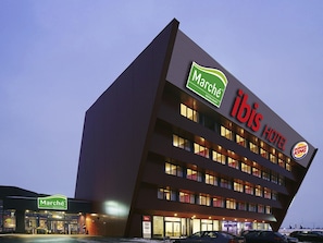 Exterior - Hotel ibis Vienna Airport (Schwechat)