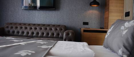 Minibar, in-room safe, desk, soundproofing