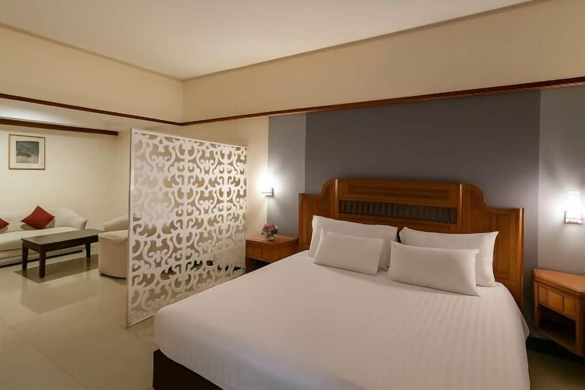 1 bedroom, minibar, in-room safe, desk