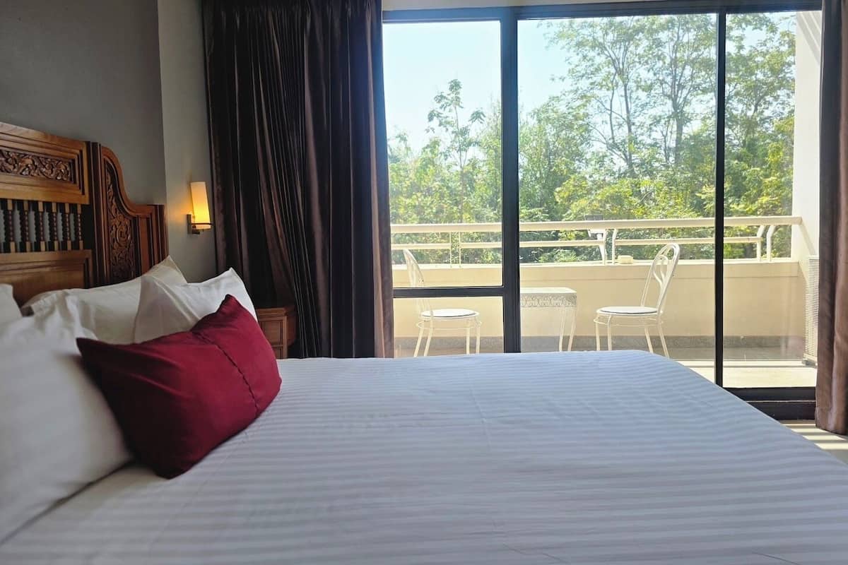 1 bedroom, minibar, in-room safe, desk