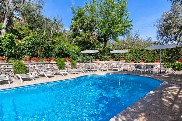Outdoor pool - Hotel Metropole (Sorrento)