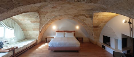 品质套房 (Baia delle Zagare) | 高档床上用品、迷你吧、客房内保险箱、特色装修