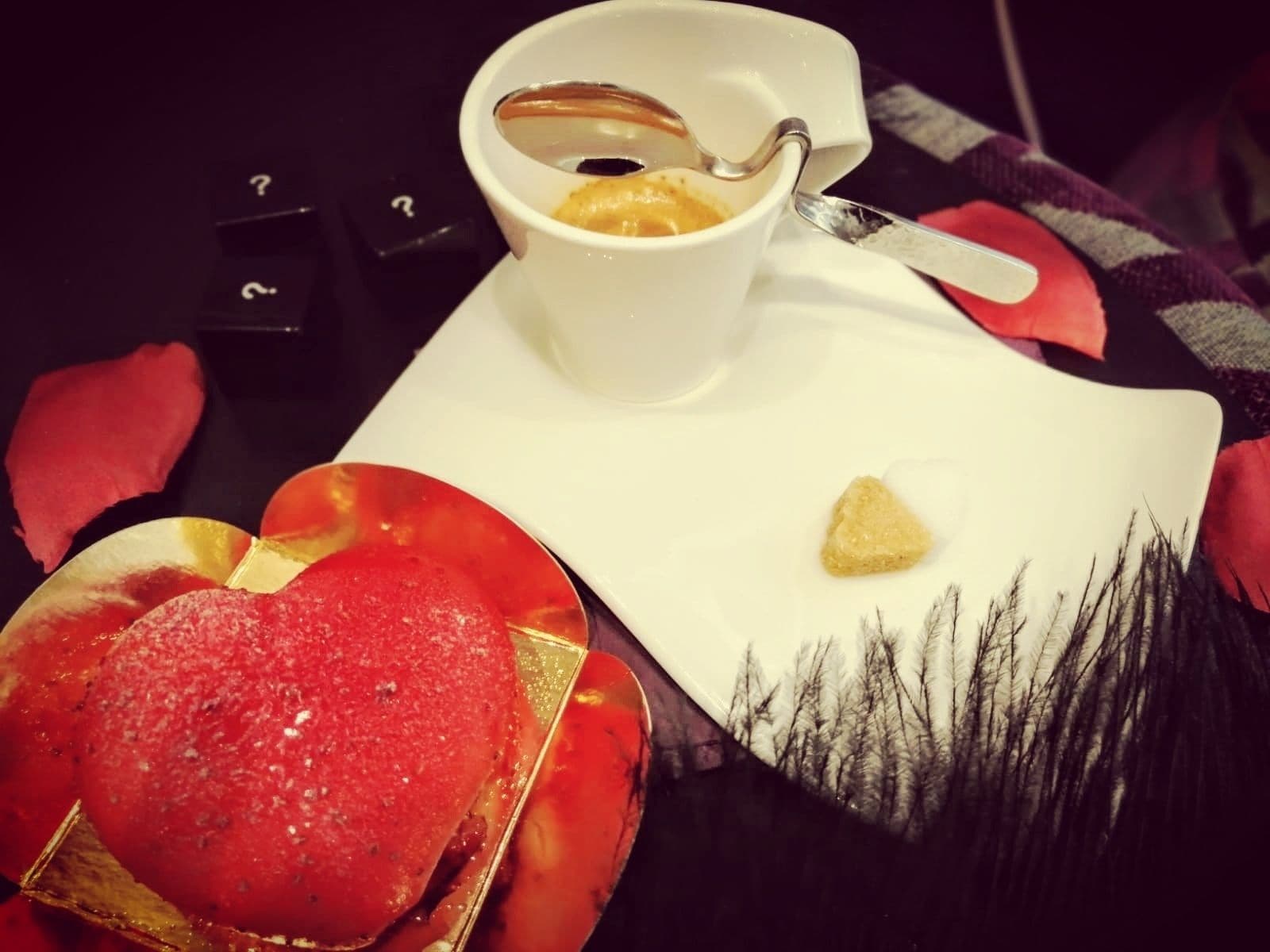 daily full breakfast (eur 24 per person)