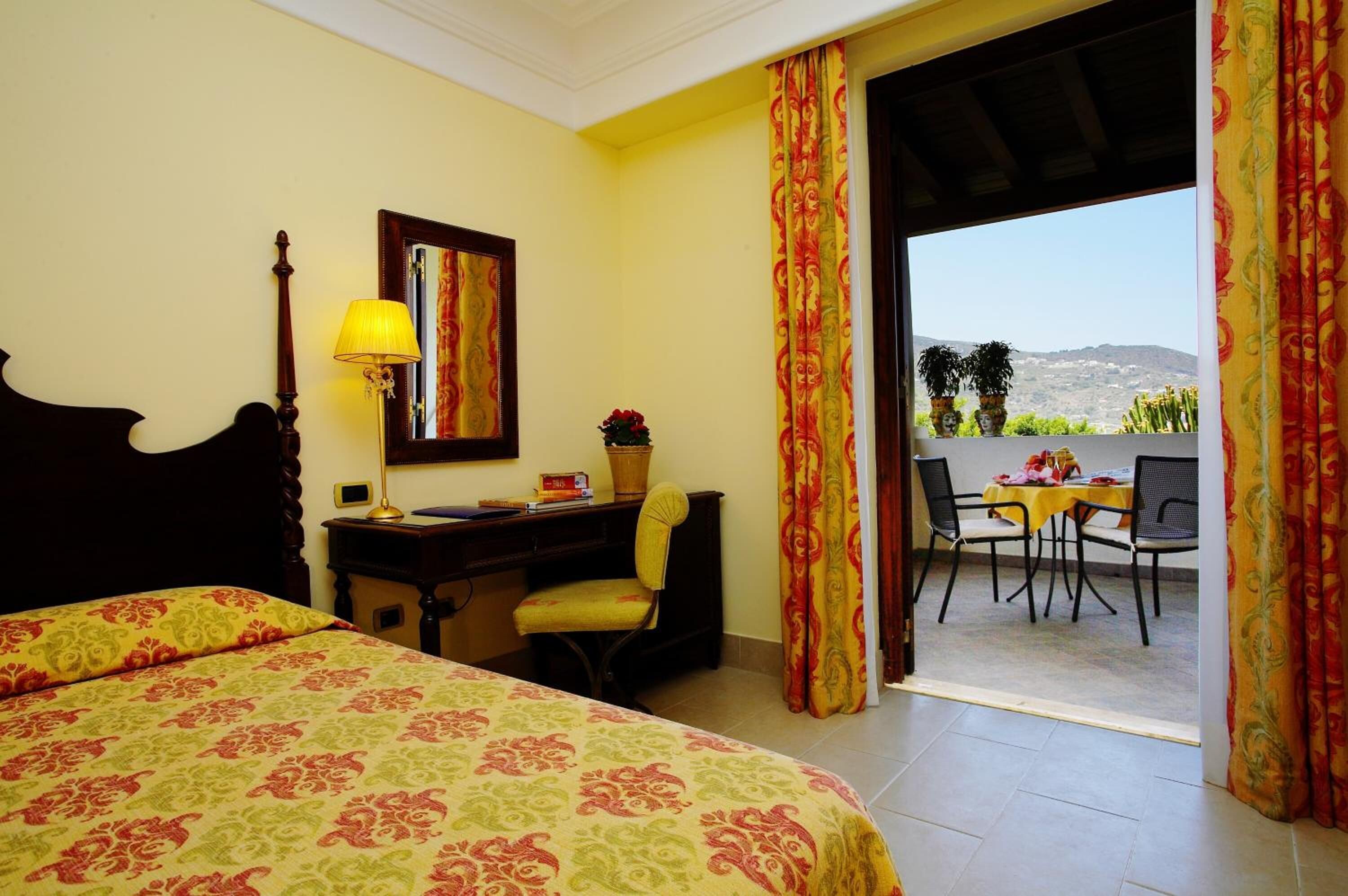 pillow-top beds, minibar, in-room safe, desk