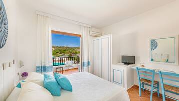 Minibar, caja de seguridad en la habitación, cortinas blackout y wifi