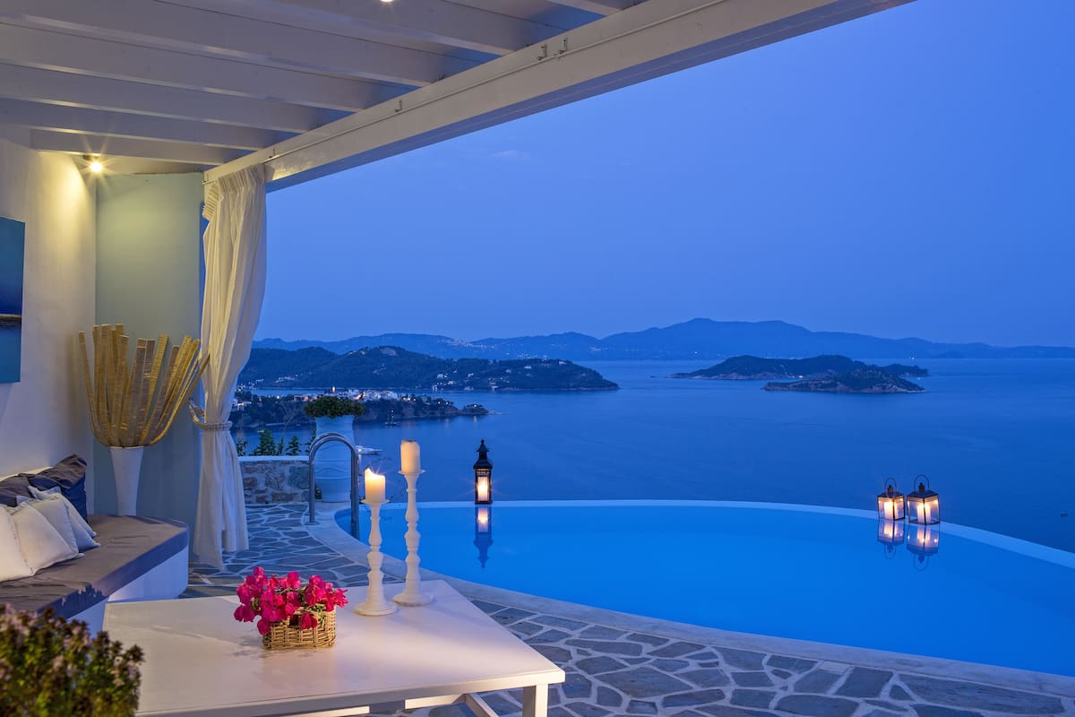 Suite, Private Pool | Premium bedding, in-room safe, free cots/infant beds, free WiFi