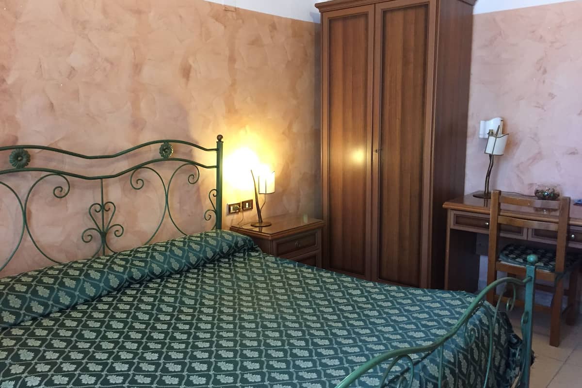 in-room safe, desk, soundproofing, iron/ironing board