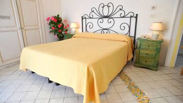 Chambre Double Standard, vue mer | Minibar, coffres-forts dans les chambres, Wi-Fi gratuit, draps fournis