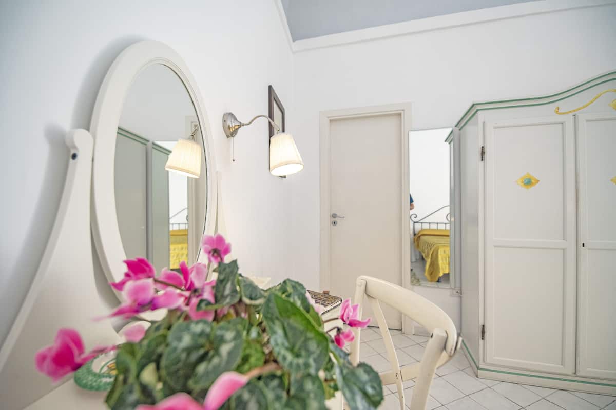 standard triple room, sea view | 1 bedroom, minibar, in-room safe, free wifi