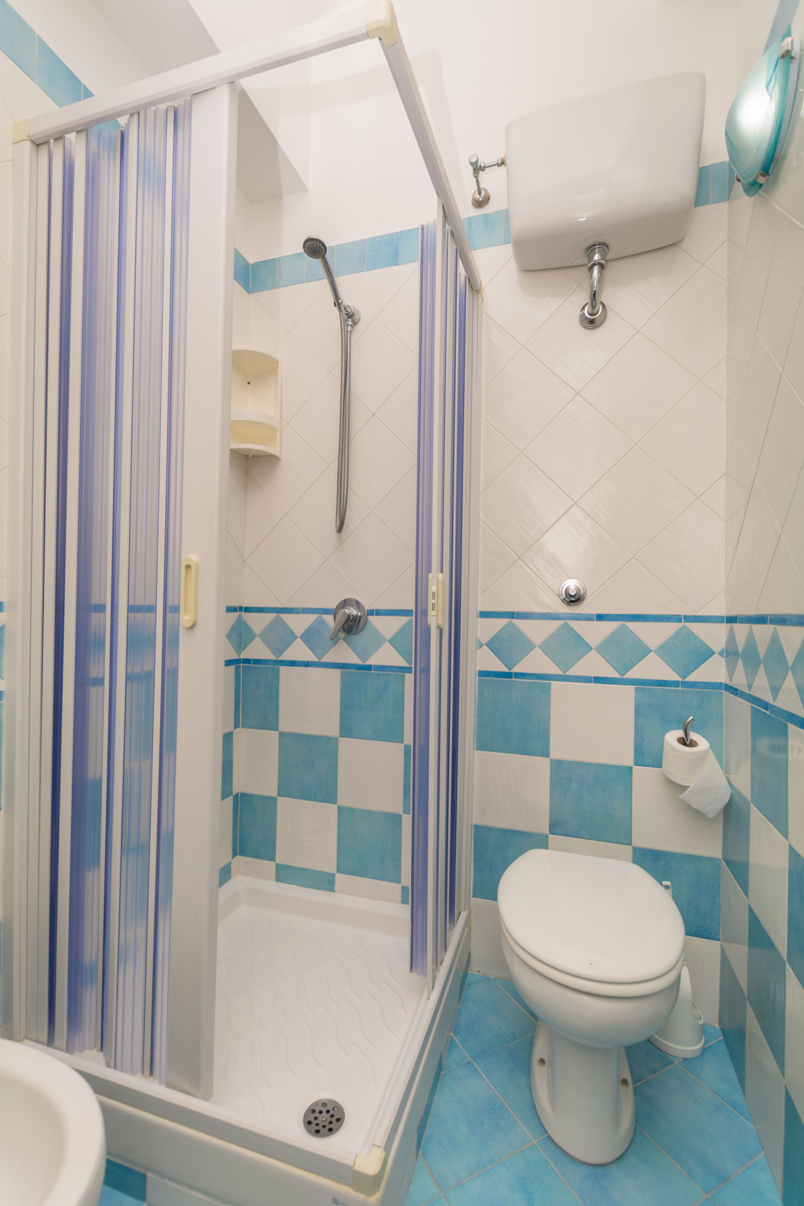 double room | bathroom | shower, hair dryer, towels, soap