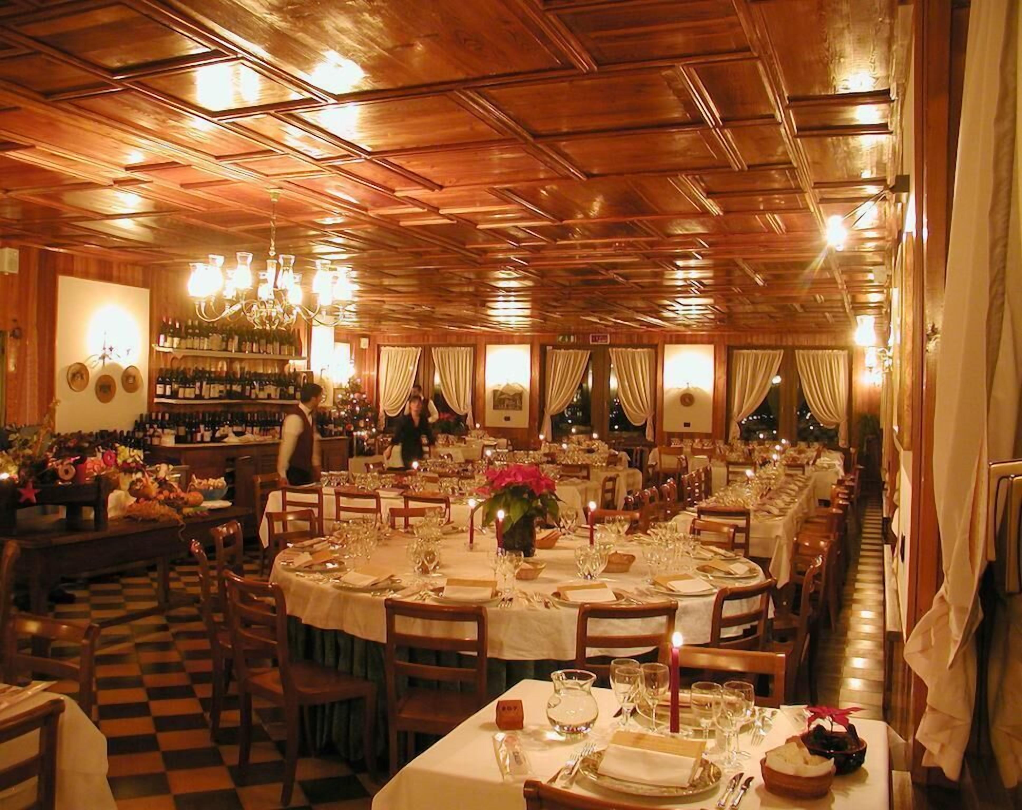 restaurant